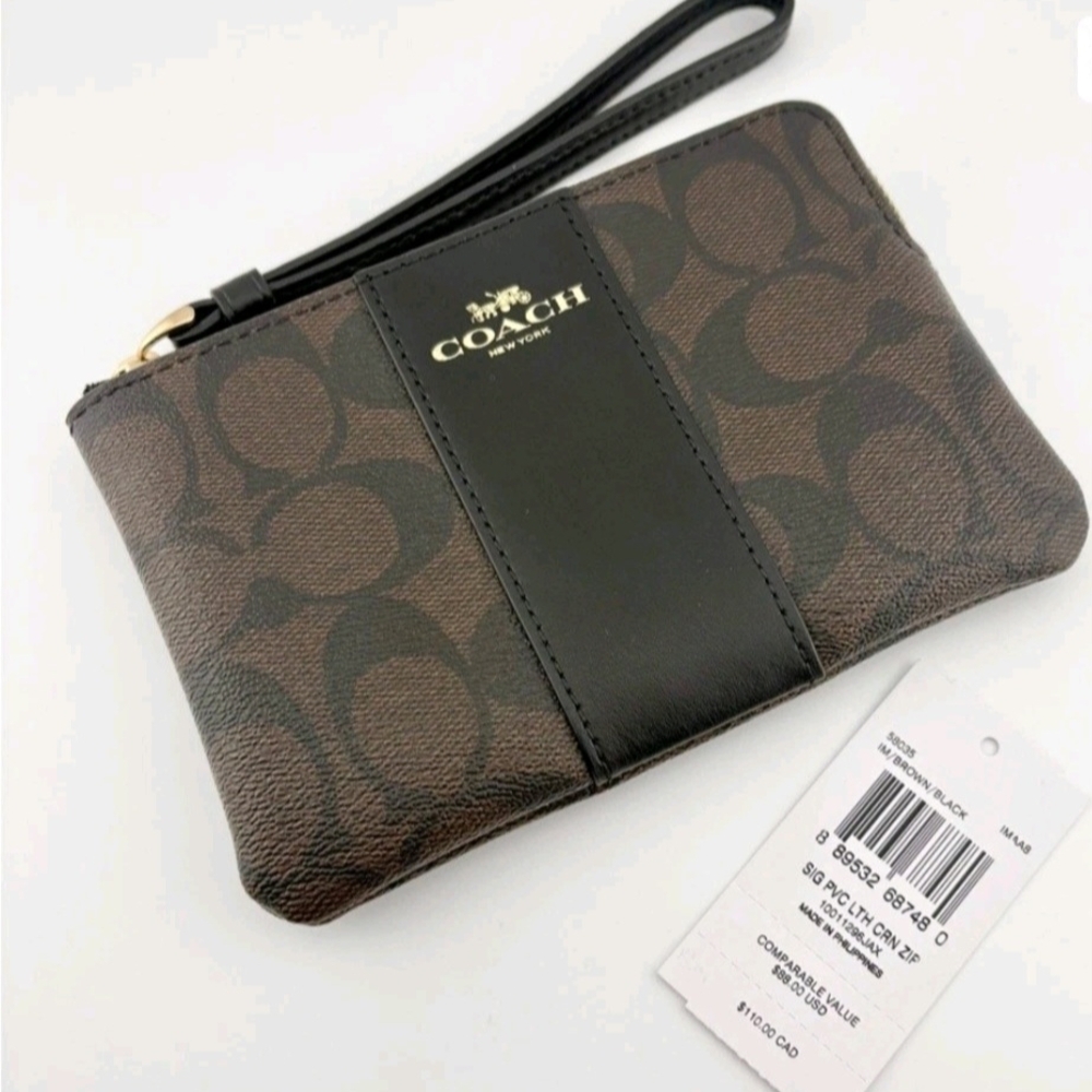 COACH Signature Brown Wristlet with Black Stripe tag not attatched New